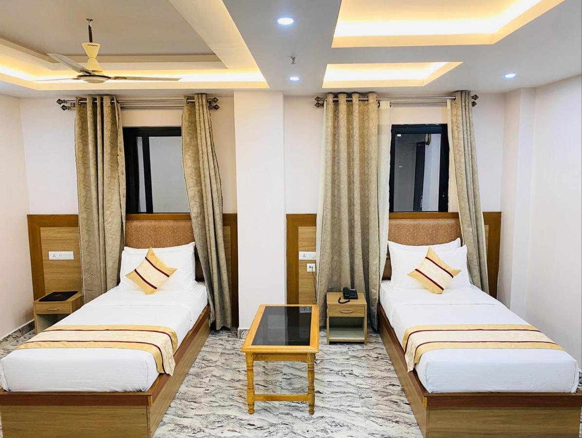 Hotel Imolesh Imphal Exteriör bild